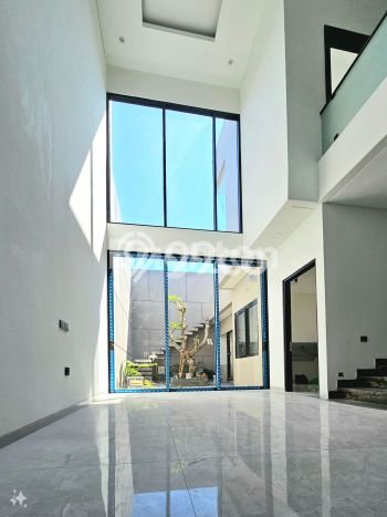 For Sale! Luxury House LT 138m2 Desain Elegan di Kupang For Sale! Luxury House LT 138m2 Desain Elegan di Kupang