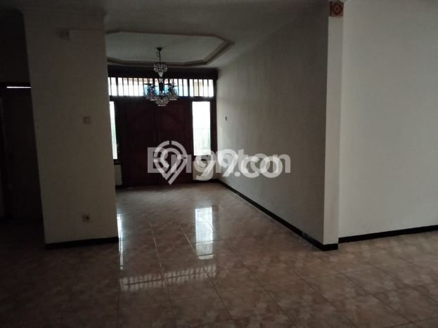 Unit Ruko Dijual di Gayungan Surabaya 270m2 Unit Ruko Dijual di Gayungan Surabaya 270m2