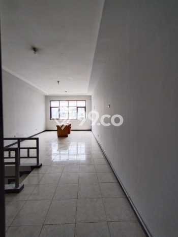 Ruko Dijual di Surabaya LT 63m2 & LB 164m2 Lokasi Terbaik! Ruko Dijual di Surabaya LT 63m2 & LB 164m2 Lokasi Terbaik!