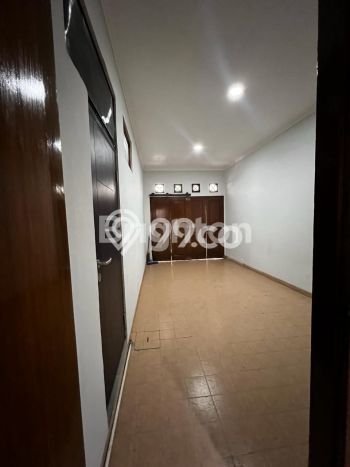Ready to Use! Luxury House LT 287m2 Desain Modern di Kemanggisan Ready to Use! Luxury House LT 287m2 Desain Modern di Kemanggisan