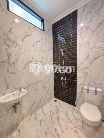 Rumah Minimalis 2 Kamar LT 34m2 di Kedoya Rumah Minimalis 2 Kamar LT 34m2 di Kedoya