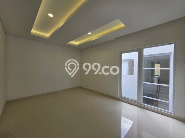 Rumah Mewah LB 217m2 Siap Pakai Desain Elegan di Gading Serpong, Tangerang Rumah Mewah LB 217m2 Siap Pakai Desain Elegan di Gading Serpong, Tangerang