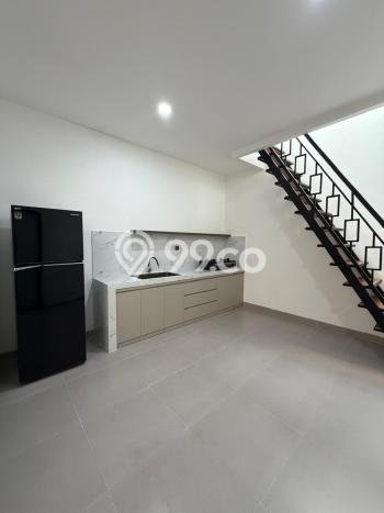 Rumah Elit LB 350m2 Siap Pakai Desain Elegan di Alam Sutera, Tangerang Rumah Elit LB 350m2 Siap Pakai Desain Elegan di Alam Sutera, Tangerang