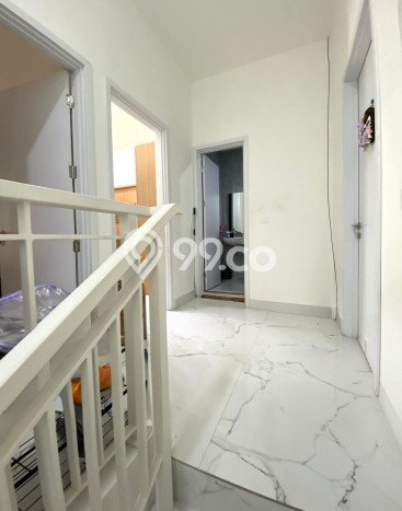 Hunian Mewah Siap Huni LT 134m2 di BSD, Tangerang Selatan Hunian Mewah Siap Huni LT 134m2 di BSD, Tangerang Selatan