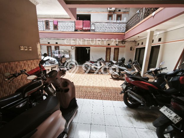Rumah Elit Modern Tanpa Renovasi di Buah Batu Bandung Rumah Elit Modern Tanpa Renovasi di Buah Batu Bandung