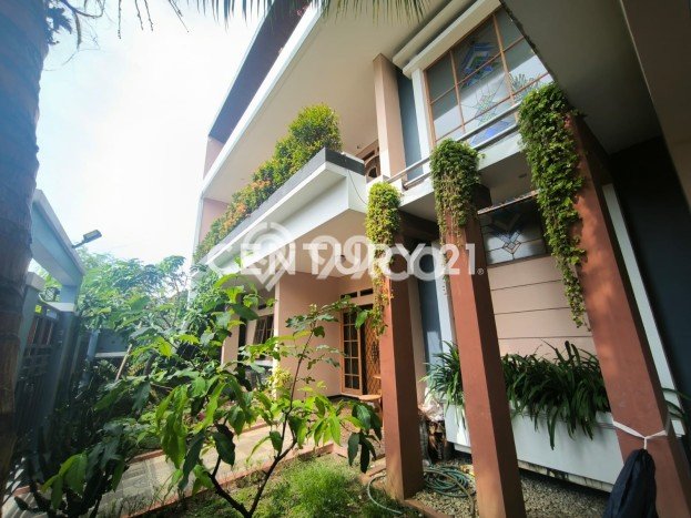 Rumah Harga Nego LT 325m2m² di Kawasan Residential , Bandung Rumah Harga Nego LT 325m2m² di Kawasan Residential , Bandung