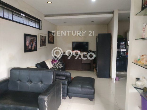 Dijual Hunian Rumah Terawat 3 Kamar di Sudirman, Bandung Dijual Hunian Rumah Terawat 3 Kamar di Sudirman, Bandung