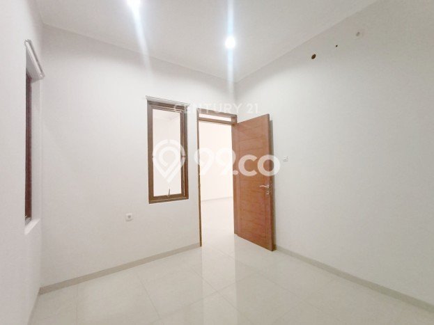 Rumah Minimalis 3 KT LT 126m2 di Taman Kopo Indah Rumah Minimalis 3 KT LT 126m2 di Taman Kopo Indah