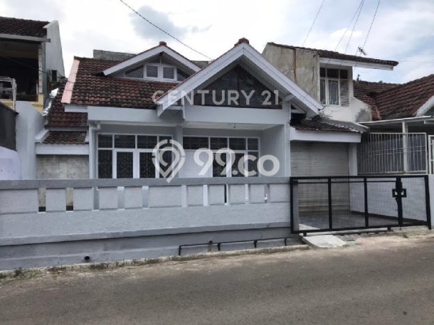 Disewakan Rumah Harga Terjangkau di BKR Bandung Punya 4 KT Disewakan Rumah Harga Terjangkau di BKR Bandung Punya 4 KT