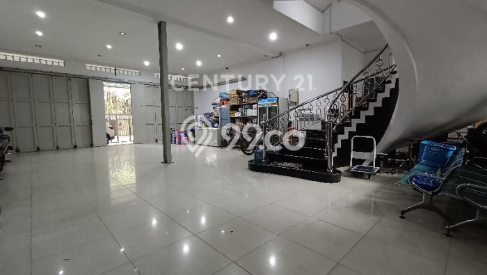 KESEMPATAN EMAS! Rumah Berkualitas di Cimahi Selatan, Cimahi, LT 470m2m² LB 700m2m² KESEMPATAN EMAS! Rumah Berkualitas di Cimahi Selatan, Cimahi, LT 470m2m² LB 700m2m²