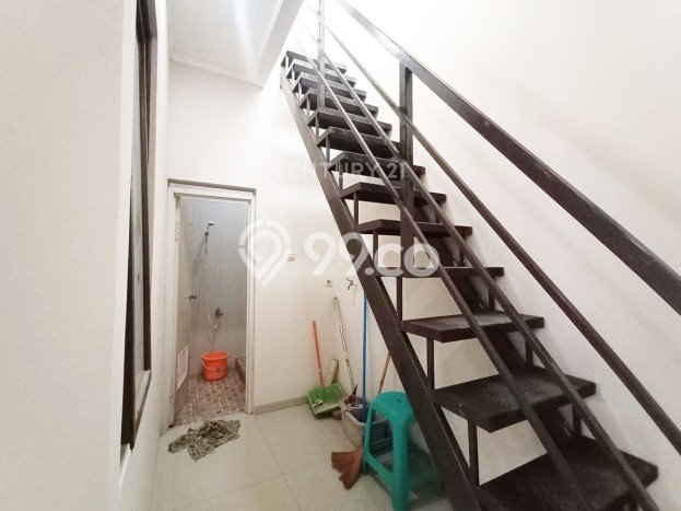 Rumah Minimalis 3 KT LT 126m2 di Taman Kopo Indah Rumah Minimalis 3 KT LT 126m2 di Taman Kopo Indah