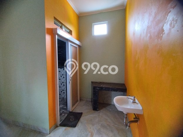 Ruko di Cimahi Utara, Luas 200m2m², Lokasi Strategis Ruko di Cimahi Utara, Luas 200m2m², Lokasi Strategis