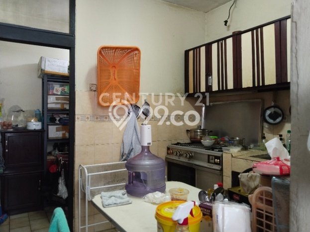NEW LISTING! Rumah Strategis di Bandung Kota, LT 230m2m² Bangunan 150m2m² NEW LISTING! Rumah Strategis di Bandung Kota, LT 230m2m² Bangunan 150m2m²