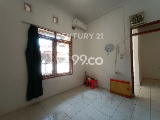 Rumah Modern 2 KT di Taman Kopo Indah Bandung Unfurnished Rumah Modern 2 KT di Taman Kopo Indah Bandung Unfurnished