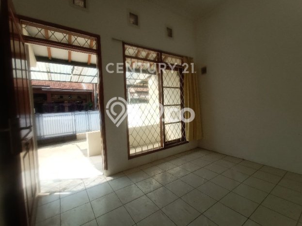Rumah Modern 2 KT di Taman Kopo Indah Bandung Unfurnished Rumah Modern 2 KT di Taman Kopo Indah Bandung Unfurnished