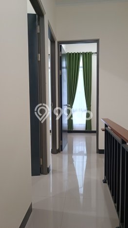 Jarang Ada! Rumah Sewa 3 Kamar Bagus Siap Huni Taman Kopo Indah Jarang Ada! Rumah Sewa 3 Kamar Bagus Siap Huni Taman Kopo Indah