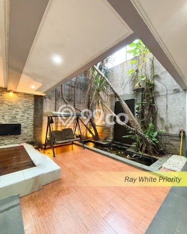Dijual Rumah Mewah Exclusive di Serpong, Tangerang Selatan Dijual Rumah Mewah Exclusive di Serpong, Tangerang Selatan
