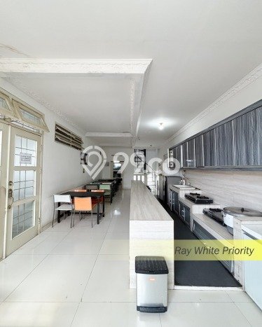 Rumah Kost untuk Dijual di Bintaro Punya 7 Kamar Rumah Kost untuk Dijual di Bintaro Punya 7 Kamar