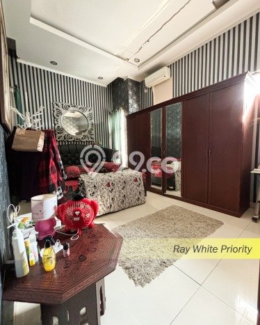 For Sale! Premium House LT 250m2 Desain Modern di Bintaro For Sale! Premium House LT 250m2 Desain Modern di Bintaro
