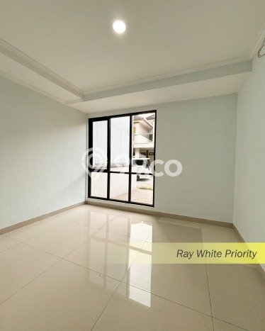 Dijual Rumah Mewah Elegan Dengan View Eksklusif di Bintaro, Tangerang Selatan Dijual Rumah Mewah Elegan Dengan View Eksklusif di Bintaro, Tangerang Selatan