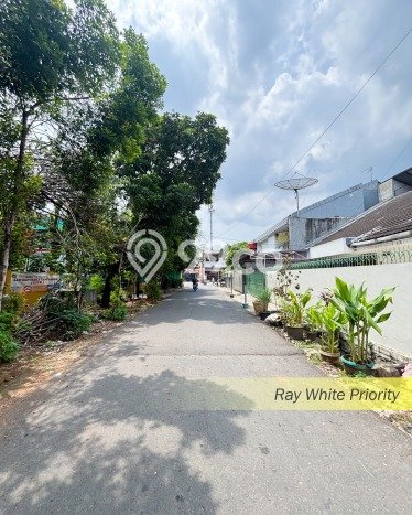 Lahan Dijual Lokasi Strategis di Jakarta Barat dengan Luas 396m2 Lahan Dijual Lokasi Strategis di Jakarta Barat dengan Luas 396m2
