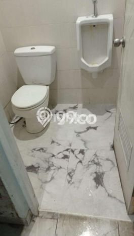 Ruko Dijual di Jakarta Barat LT 63m2 & LB 220m2 Lokasi Terbaik! Ruko Dijual di Jakarta Barat LT 63m2 & LB 220m2 Lokasi Terbaik!