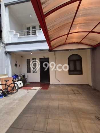 Disewakan! Rumah 3 Kamar Tidur &
3 Kamar Mandi di Green garden, Jakarta Barat Disewakan! Rumah 3 Kamar Tidur &
3 Kamar Mandi di Green garden, Jakarta Barat