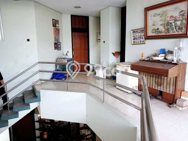 Siap Huni Rumah Mewah 5 Kamar di Kebon Jeruk Dekat ke Mana Pun Siap Huni Rumah Mewah 5 Kamar di Kebon Jeruk Dekat ke Mana Pun