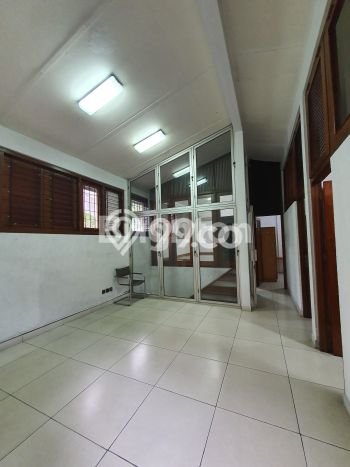 Siap Huni Rumah Mewah 5 Kamar di Kembangan Dekat ke Mana Pun Siap Huni Rumah Mewah 5 Kamar di Kembangan Dekat ke Mana Pun
