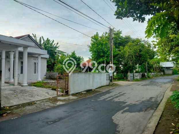 Hunian Cantik Modern Lb 220m2 di Sleman, Sleman Hunian Cantik Modern Lb 220m2 di Sleman, Sleman