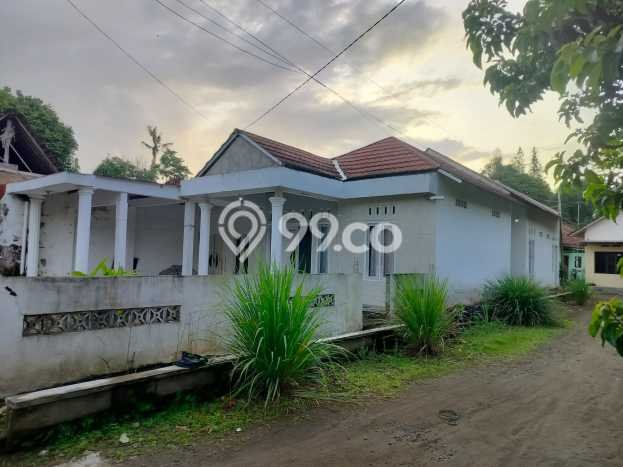 Hunian Cantik Modern Lb 220m2 di Sleman, Sleman Hunian Cantik Modern Lb 220m2 di Sleman, Sleman