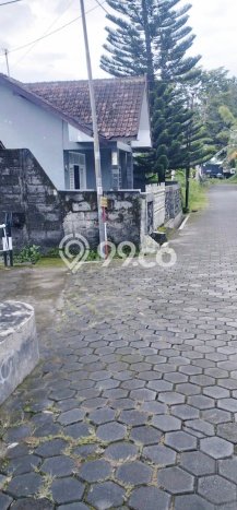 Tanah Kosong Dijual di Sleman dengan Area 225m2 Tanah Kosong Dijual di Sleman dengan Area 225m2