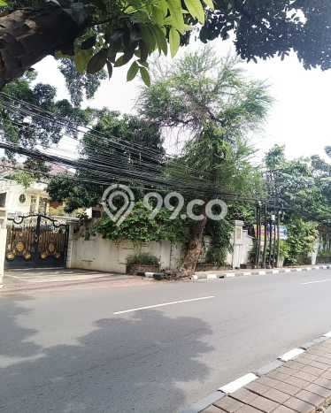 Siap Huni Rumah Mewah 6 Kamar di Pancoran Dekat ke Mana Saja Siap Huni Rumah Mewah 6 Kamar di Pancoran Dekat ke Mana Saja
