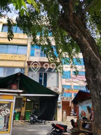 Ruko Bagus Dijual LB 103m2 Lokasi Strategis Jakarta Barat Area Cocok untuk Berbisnis Ruko Bagus Dijual LB 103m2 Lokasi Strategis Jakarta Barat Area Cocok untuk Berbisnis