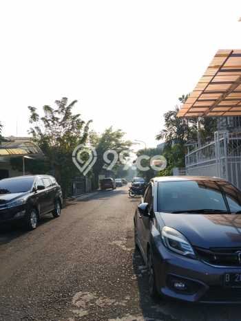 For Sale! Premium House LT 162m2 Desain Elegan di Srengseng For Sale! Premium House LT 162m2 Desain Elegan di Srengseng
