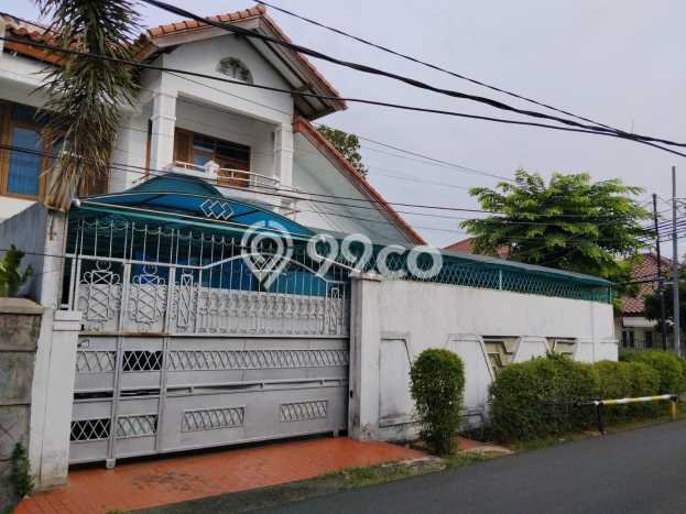 For Sale Rumah Mewah Exclusive di Ciputat, Tangerang Selatan For Sale Rumah Mewah Exclusive di Ciputat, Tangerang Selatan