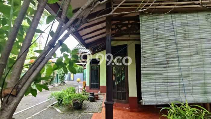 Rumah Modern Cantik 5 Kamar Siap Huni di Jagakarsa Rumah Modern Cantik 5 Kamar Siap Huni di Jagakarsa