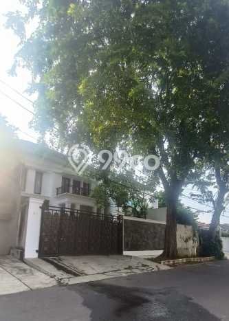 For Sale! Luxury House LT 480m2 Desain Modern di Pejaten For Sale! Luxury House LT 480m2 Desain Modern di Pejaten