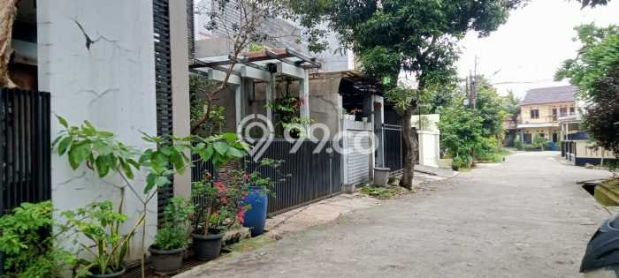Dijual Rumah Eksklusif 3 KT di Cipedak, Jakarta Selatan Dijual Rumah Eksklusif 3 KT di Cipedak, Jakarta Selatan