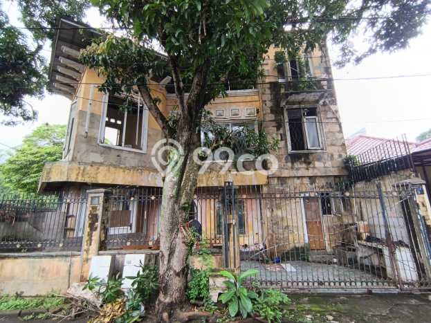 Jual Rumah Mewah Elegan Dengan View Eksklusif di Bintaro, Jakarta Selatan Jual Rumah Mewah Elegan Dengan View Eksklusif di Bintaro, Jakarta Selatan