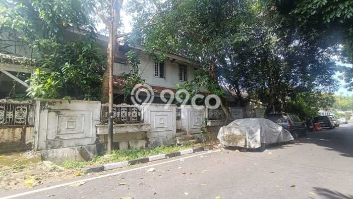 Hunian Mewah LB 706m2 Siap Pakai Desain Elegan di Rawajati, Jakarta Selatan Hunian Mewah LB 706m2 Siap Pakai Desain Elegan di Rawajati, Jakarta Selatan