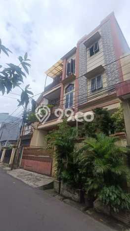 Rumah Elit Modern Tanpa Renovasi di Setiabudi Jakarta Selatan Rumah Elit Modern Tanpa Renovasi di Setiabudi Jakarta Selatan
