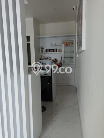Rumah Mewah LB 525m2 Siap Huni Desain Elegan di Mekar Wangi, Bandung Rumah Mewah LB 525m2 Siap Huni Desain Elegan di Mekar Wangi, Bandung