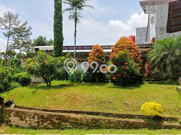 Rumah Elit Modern Tanpa Renovasi di Sayap Dago Bandung Rumah Elit Modern Tanpa Renovasi di Sayap Dago Bandung