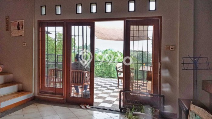 For Sale! Premium House LT 342m2 Desain Modern di Dago For Sale! Premium House LT 342m2 Desain Modern di Dago