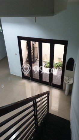 Hunian Elit LB 246m2 Siap Huni Desain Elegan di Mekar Wangi, Bandung Hunian Elit LB 246m2 Siap Huni Desain Elegan di Mekar Wangi, Bandung