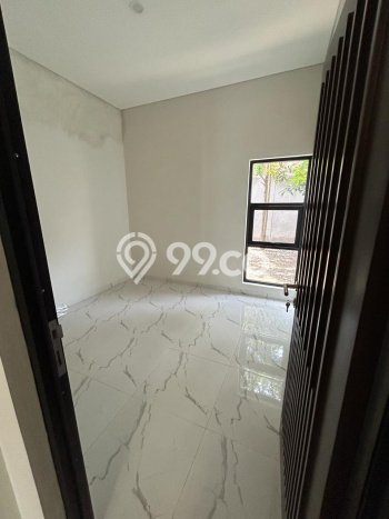 Siap Huni Rumah Mewah 4 Kamar di Regol Dekat ke Mana Pun Siap Huni Rumah Mewah 4 Kamar di Regol Dekat ke Mana Pun