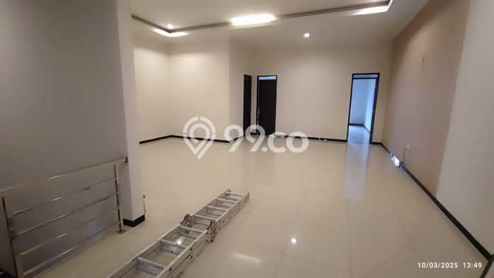 Disewakan! Rumah 4 Kamar Tidur &
4 Kamar Mandi di mekar wangi, Bandung Disewakan! Rumah 4 Kamar Tidur &
4 Kamar Mandi di mekar wangi, Bandung