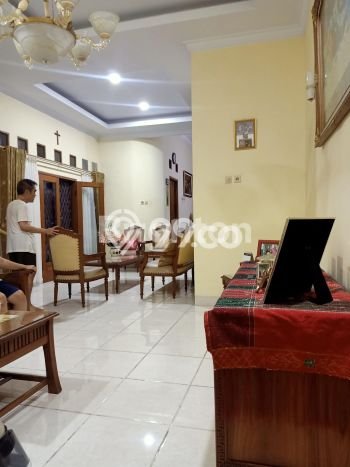 Hunian Mewah LB 160m2 Siap Pakai Desain Elegan di Sukmajaya, Depok Hunian Mewah LB 160m2 Siap Pakai Desain Elegan di Sukmajaya, Depok