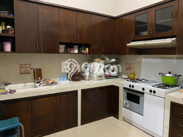 Rumah Elit Modern Tanpa Renovasi di Margonda Depok Rumah Elit Modern Tanpa Renovasi di Margonda Depok
